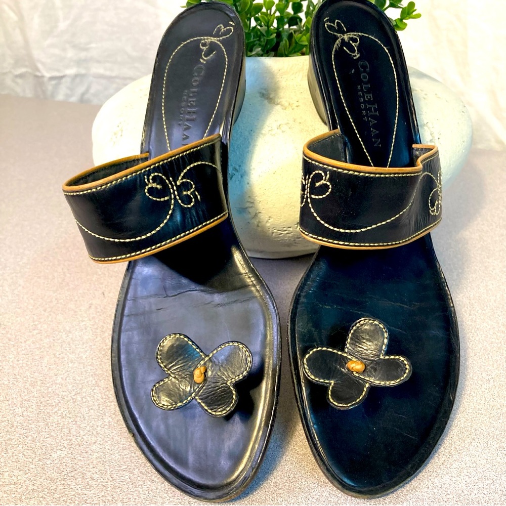 Cole Haan Black Leather Flower Sandals Women’s Size 10